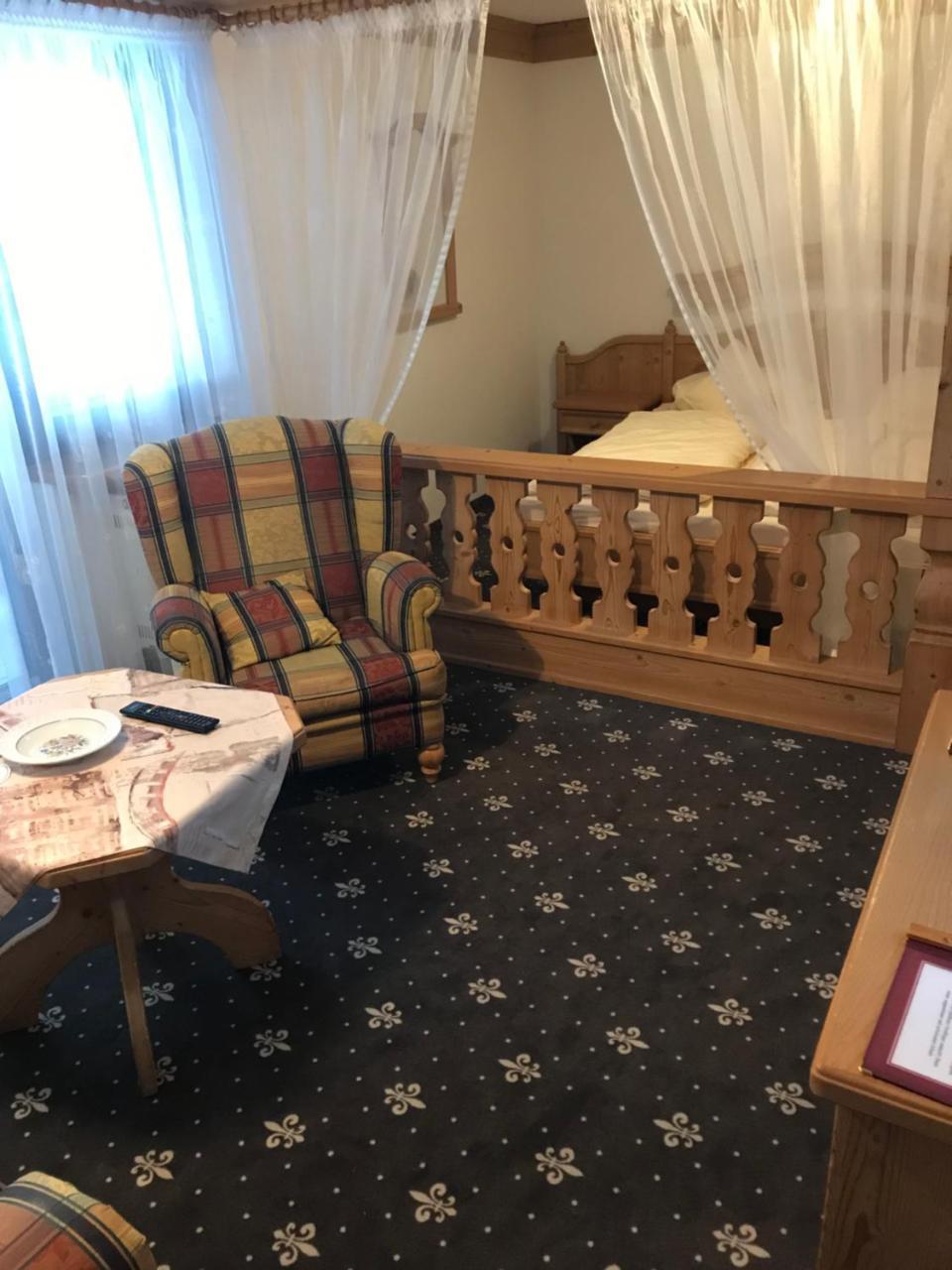 普瑞灵格兰德宫酒店 瓦门施泰纳赫 外观 照片